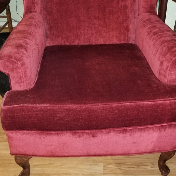 2 chairs - Picture 2 of 3